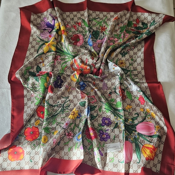 Gucci Floral Print Silk Scarf - Picture 1 of 2